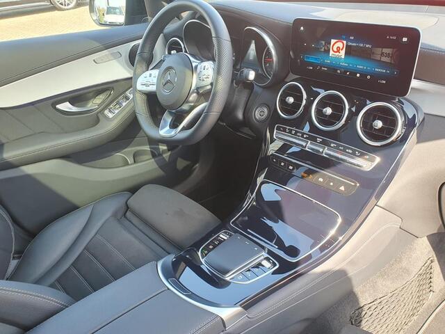 Mercedes-Benz GLC-KLASSE 200 4-M AMG Night|Panorama|20"|Trekhaak|MBUX|Spoorpakket|Sfeerverlichting|Treeplanken
