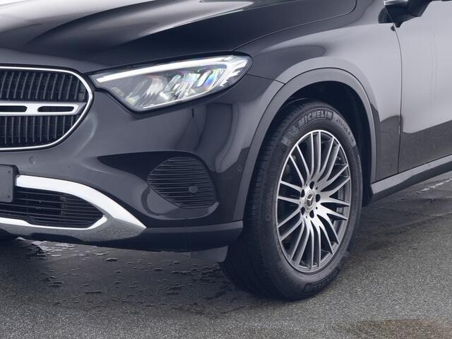 Mercedes-Benz GLC-KLASSE 220d 4MATIC Avantgarde Distronic Rijassistentiepakket Plus MBUX Navigation Premium Memory Pakket 19 Inch