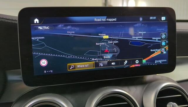 Mercedes-Benz GLC-KLASSE 200 4MATIC Premium Plus AMG Navigatie Trekhaak Panoramadak 360 Camera Elek Stoelen + Verwamring 20 Inch Velgen Keyless DAB Carplay NL Auto