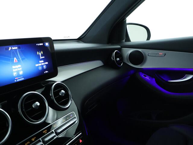 Mercedes-Benz GLC-KLASSE 300 e 4MATIC Business Solution AMG Inclusief 24 maanden MB Certified garantie voor Europa.