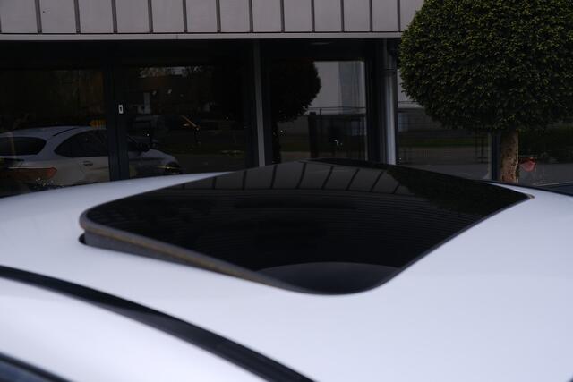 Mercedes-Benz GLC-KLASSE Coupé 250 4MATIC Prestige Night Pakket Schuifdak Trekhaak Leder 360Cam