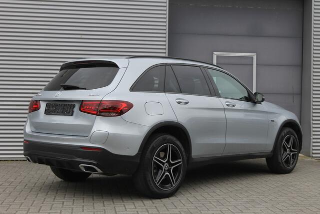 Mercedes-Benz GLC-KLASSE 300e 4MATIC Business Solution AMG I PHEV I AUT. I LEDER I NAVI I CAMERA