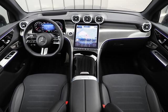 Mercedes-Benz GLC-KLASSE 300e AMG 4-Matic | 313PK | Pano | Head-up | Sfeerverlichting | Burmester | Memory | Stuurwielverw. | Keyles-go | 2024.