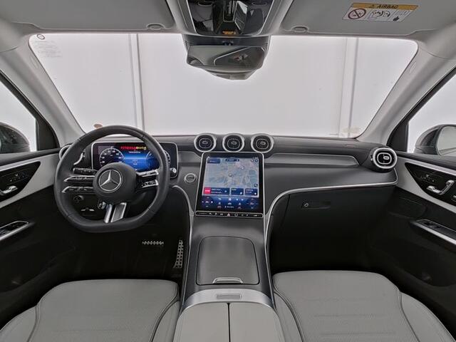 Mercedes-Benz GLC-KLASSE 400 e 4MATIC AMG Plug-In Hybride | AMG Line | Night Pakket | Trekhaak | Airmatic | Achterasbesturing | Panaorama Schuif-Kanteldak Inclusief 24 maanden MB Certified garantie voor Europa.