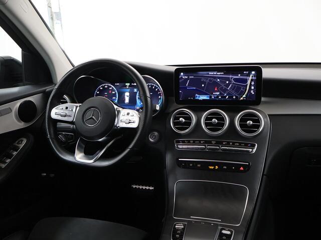Mercedes-Benz GLC-KLASSE 300e 4MATIC Business Solution AMG | Night | 20" lichtmetalen velgen | Stoelverwarming | Sfeerverlichting |