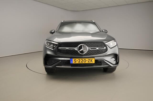 Mercedes-Benz GLC-KLASSE 300e 4MATIC AMG Line | Trekhaak | Camera | Leder | 20"
