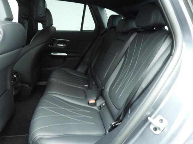 Mercedes-Benz GLC-KLASSE 300e 4MATIC AMG Line | Trekhaak | Camera | Leder | 20"