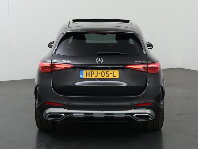Mercedes-Benz GLC-KLASSE 300e 4MATIC AMG Line | Panoramadak | Head up display | Distronic | Advanced sound system |