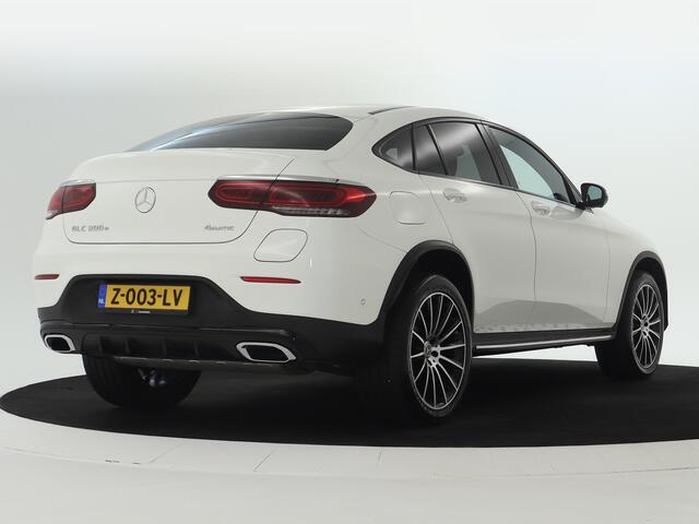 Mercedes-Benz GLC-KLASSE 300 e 4-MATIC AMG Nightpakket | Schuifdak | 360 gr. Camera | Stoelverwarming voor / achter | Sfeerverlichting | Dode Hoek Ass | IInclusief 24 maanden Mercedes-Benz Certified garantie voor Europa.