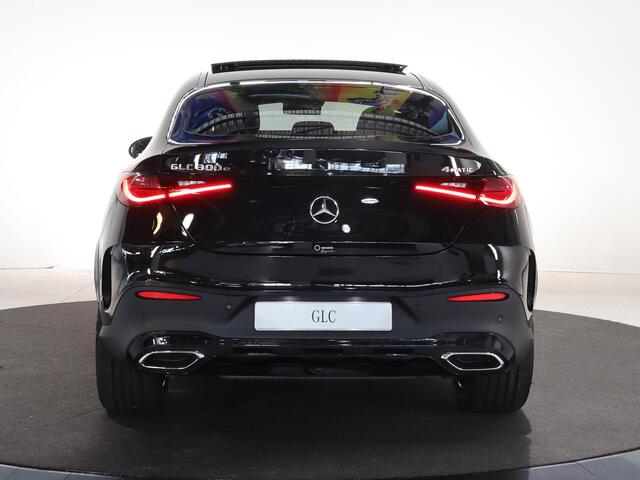Mercedes-Benz GLC-KLASSE Coupé 300e 4MATIC Sport Edition | Premium Plus | AIRMATIC | Panoramadak | Memory | Burmester | Achterasbesturing | HUD | Rij-assistentiepakket