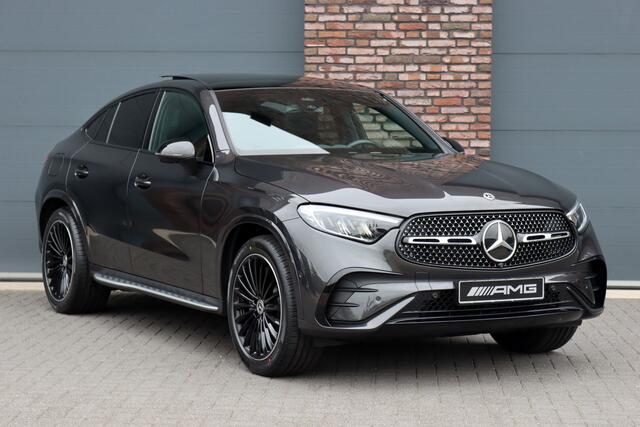 Mercedes-Benz GLC-KLASSE Coupé 300 4MATIC AMG Line Aut9 | Panoramadak | Distronic Pro | Trekhaak | Verwarmd Stuurwiel | Surround Camera | Memory | Nightpakket | Sfeerverlichting |