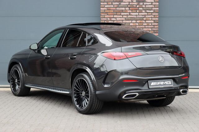 Mercedes-Benz GLC-KLASSE Coupé 300 4MATIC AMG Line Aut9 | Panoramadak | Distronic Pro | Trekhaak | Verwarmd Stuurwiel | Surround Camera | Memory | Nightpakket | Sfeerverlichting |