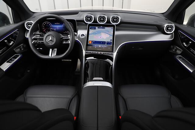 Mercedes-Benz GLC-KLASSE 300e AMG 4-Matic | 313PK | Achterasbesturing | Luchtvering | Head-up | Massage | Keyles-go | Pano | Burmester | ACC | Digital-light | Stoelkoeling | 2024.