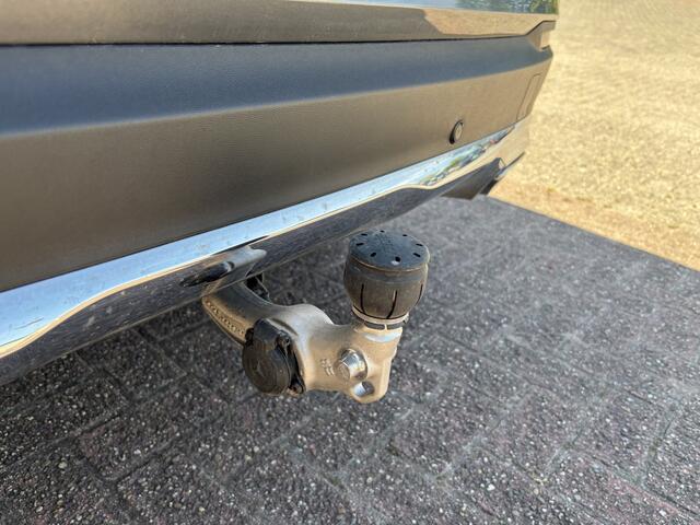 Mercedes-Benz GLC-KLASSE 250 4MATIC Business Automaat Trekhaak / Full LED / All-Seasons