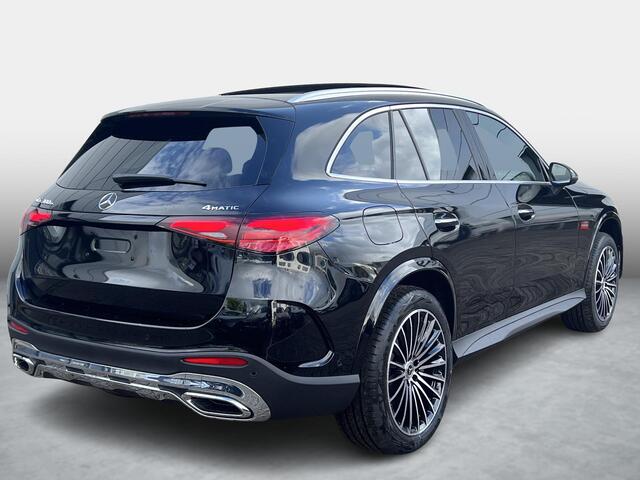 Mercedes-Benz GLC-KLASSE 300 e 4MATIC Sport Edition | AMG Line | Premium Pakket | Panoramadak | 360° Camera | Dodehoekassistent | Elektrisch Verstelbare Stoelen + Memory | Apple CarPlay | Android Auto | Sfeerverlichting | Stoelverwarming