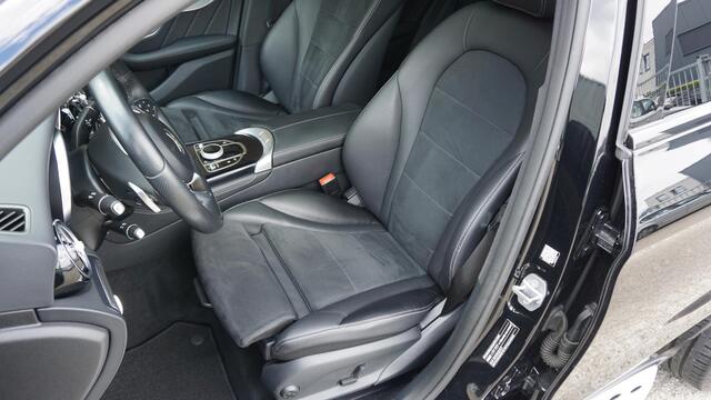 Mercedes-Benz GLC-KLASSE Coupé 300 245pk 4MATIC AMG-Style & Night Pack Schuif/kanteldak 20inch LM Standkachel LED Leder/Alcantara Treeplanken *Nette GLC*