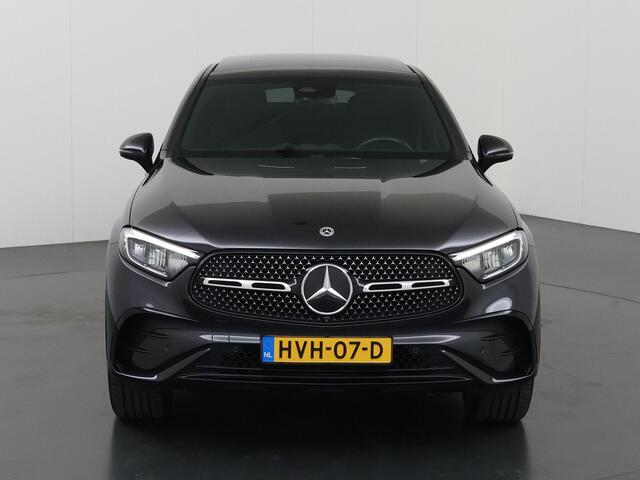 Mercedes-Benz GLC-KLASSE Coupé 300e 4MATIC AMG Line | Panoramadak | 360 camera | Night pakket | 20 inch |