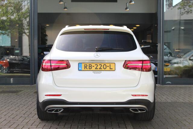 Mercedes-Benz GLC-KLASSE AMG 43 4MATIC Mercedes-Benz GLC 43 AMG 4MATIC BURMESTER / PANODAK / HEAD UP / LEDER / ADAPT. CRUISE / ASSISTANCE PACK / PDC / CAMERA / TREKHAAK / PRIVACY GLAS / 21 INCH