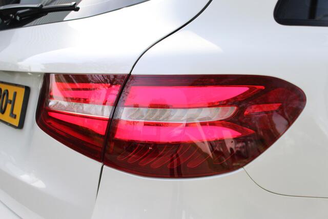 Mercedes-Benz GLC-KLASSE AMG 43 4MATIC Mercedes-Benz GLC 43 AMG 4MATIC BURMESTER / PANODAK / HEAD UP / LEDER / ADAPT. CRUISE / ASSISTANCE PACK / PDC / CAMERA / TREKHAAK / PRIVACY GLAS / 21 INCH