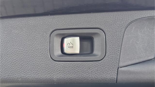 Mercedes-Benz GLC-KLASSE 250 4MATIC >>1ste eigenaar<< AMG STYLING + LED + LUCHTVERING + NAVIGATIE