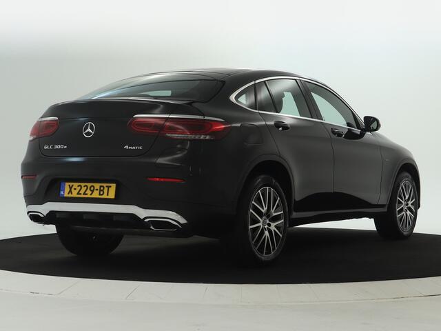 Mercedes-Benz GLC-KLASSE 300e 4MATIC Business Solution Luxury | Navigatie | Inclusief 24 maanden MB Certified garantie voor Europa.