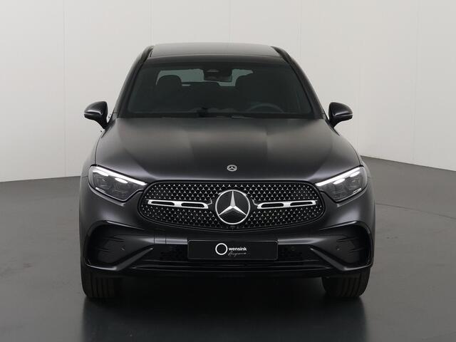 Mercedes-Benz GLC-KLASSE 400e 4MATIC Sport Edition | Panoramaschuifdak | Premium Plus | Night | Magno kleur Mat | Trekhaak