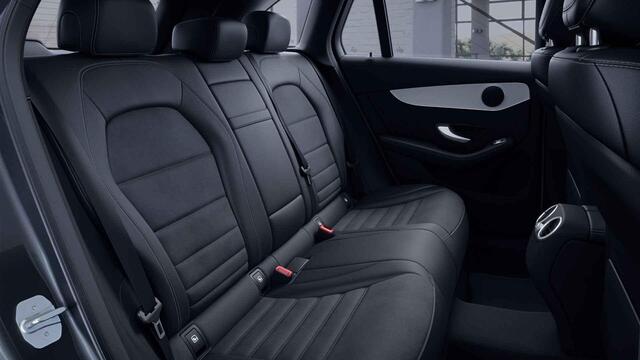 Mercedes-Benz GLC-KLASSE 300e 4MATIC Business Solution AMG | Panoramadak | Lederen bekleding | 360 graden camera |