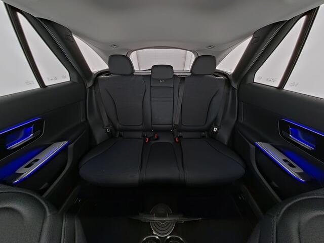 Mercedes-Benz GLC-KLASSE 300 e 4MATIC Plug-In Hybride Trekhaak | stuur en stoelverwarming | Memory Voorstoelen.| Ledkoplampen. Inclusief 24 maanden MB Certified garantie voor Europa.