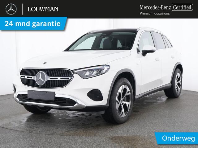 Mercedes-Benz GLC-KLASSE 300 e 4MATIC Plug-In Hybride Avantgarde Advanced Plus | Trekhaak Panorama Schuif-Kanteldak | Memory Pakket Voorstoelen | Stuur en Stoelverwarming. Inclusief 24 maanden MB Certified garantie voor Europa.