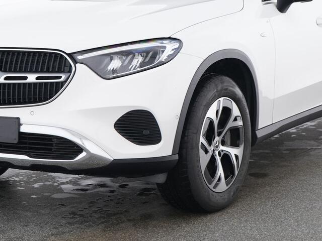 Mercedes-Benz GLC-KLASSE 300 e 4MATIC Plug-In Hybride Avantgarde Advanced Plus | Trekhaak Panorama Schuif-Kanteldak | Memory Pakket Voorstoelen | Stuur en Stoelverwarming. Inclusief 24 maanden MB Certified garantie voor Europa.