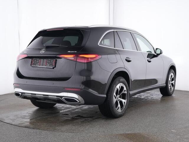 Mercedes-Benz GLC-KLASSE 300 e 4MATIC Plug-In Hybride Avantgarde Advanced Plus | Trekhaak | Stoel en Stuurverwarming | Memory Voorstoelen | Ledkoplampen. Inclusief 24 maanden MB Certified garantie voor Europa.