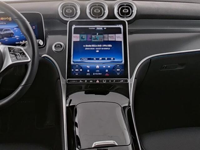 Mercedes-Benz GLC-KLASSE 300 e 4MATIC Plug-In Hybride AVANTGARDE Advanced Plus | Trekhaak | Digital Koplampen | KEYLESS-GO Comfort-Pakket | Distronic | Memory Voorstoelen. Inclusief 24 maanden MB Certified garantie voor Europa.