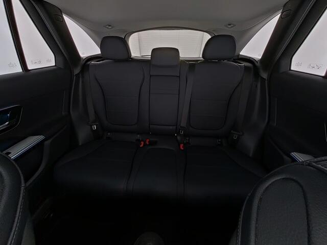 Mercedes-Benz GLC-KLASSE 300 e 4MATIC Plug-In Hybride AVANTGARDE Advanced Plus | Trekhaak | Digital Koplampen | KEYLESS-GO Comfort-Pakket | Distronic | Memory Voorstoelen. Inclusief 24 maanden MB Certified garantie voor Europa.