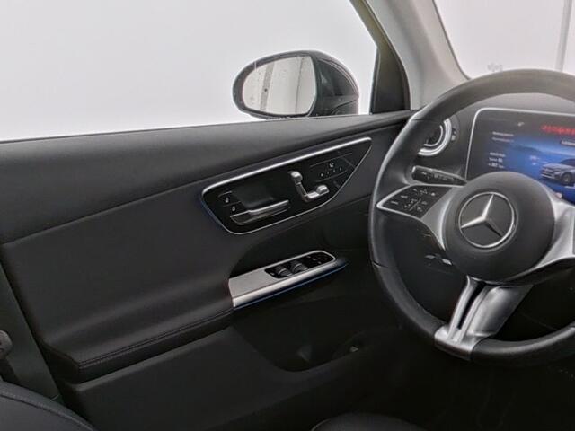 Mercedes-Benz GLC-KLASSE 300 e 4MATIC Plug-In Hybride AVANTGARDE Advanced Plus | Trekhaak | Digital Koplampen | KEYLESS-GO Comfort-Pakket | Distronic | Memory Voorstoelen. Inclusief 24 maanden MB Certified garantie voor Europa.