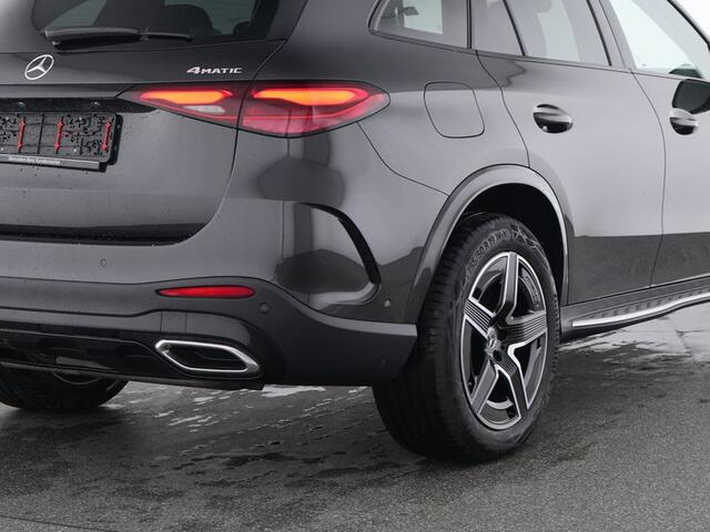 Mercedes-Benz GLC-KLASSE 300 e 4MATIC AMG Plug-In Hybride AMG Line | Night Pakket | Trekhaak | Alarm Klasse 3 | Distronic | Memory Voorstoelen | Stuur en Stoelverwarming. Inclusief 24 maanden MB Certified garantie voor Europa.