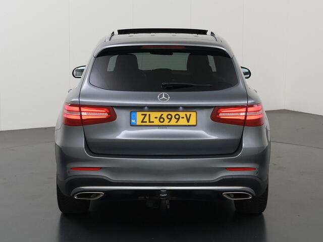 Mercedes-Benz GLC-KLASSE 250 4MATIC Premium | AMG | Panoramadak | Trekhaak | 360 graden camera | 20" lichtmetalen velgen |