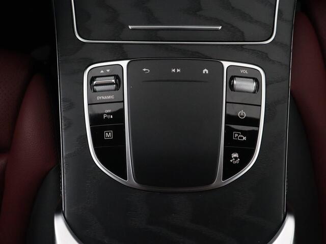 Mercedes-Benz GLC-KLASSE 300e 4Matic AMG | Panoramadak | Two-Tone Leder | 360 Camera | Stoelverwarming | Burmester | Carplay | Digital Cockpit | Keyless | Navigatie | Sfeerverlichting | PHEV | Plug In