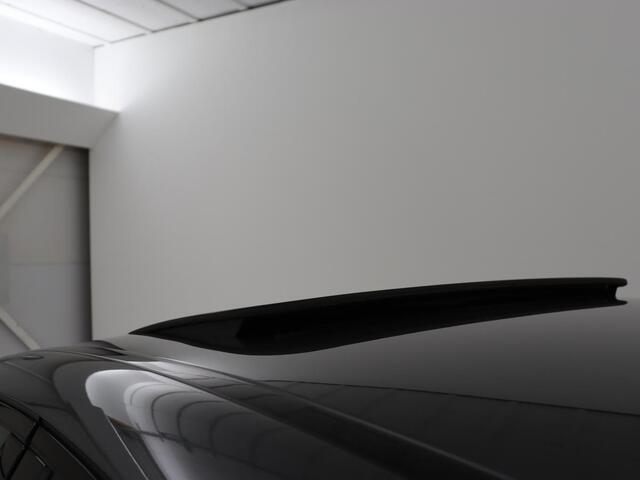 Mercedes-Benz GLC-KLASSE Coupé 300e 4Matic Business Solution AMG | Panoramadak | 360 Camera | Burmester Surround | Stoelverwarming | Trekhaak | Carplay | Matrix LED | Keyless | Leder/Alcantara