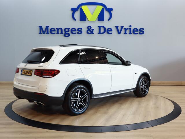 Mercedes-Benz GLC-KLASSE 300e 4MATIC Premium Plus AMG Airco ECC | Panorama | Trekhaak | Virtual | 360 Camera | Cruise Control | Matrix LED | Isofix