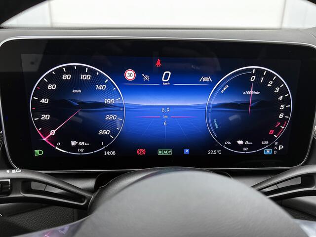 Mercedes-Benz GLC-KLASSE 300e 4MATIC Sport Edition | Premium pakket | Nightpakket | Panoramaschuifdak | MBUX Augmented Reality | Digital Light | Parkeerpakket met 360°-camera | KEYLESS GO-comfortpakket |