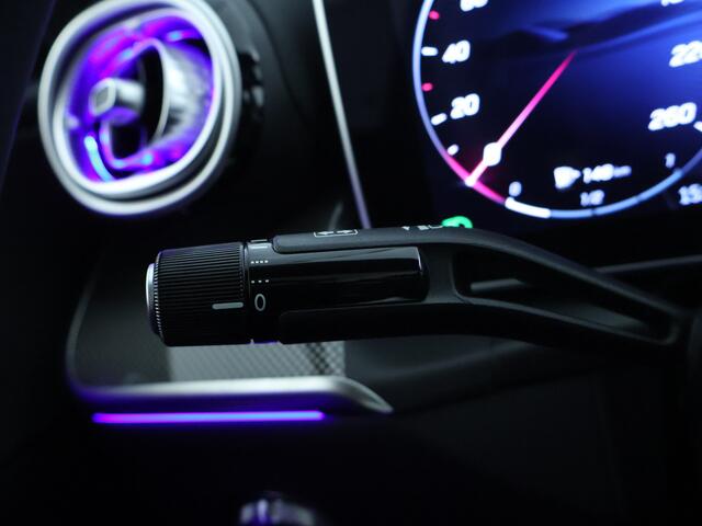 Mercedes-Benz GLC-KLASSE 300e 4MATIC Coupé Sport Edition | Premium pakket | Trekhaak | Nightpakket | AMG Spoiler | Digital Light | URBAN GUARD voertuigbescherming plus | MBUX Augmented reality | Parkeerpakket met 360°-camera |