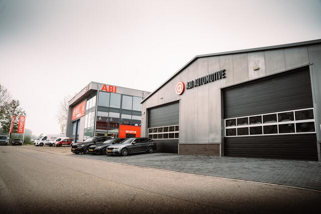 Mercedes-Benz GLC-KLASSE Coupé 63 AMG S 510 pk 4MATIC+ AMG-Sportpakket / Lucht-Vering/ Carbon/ Burmester-Sound/ Pano-Dak/ Head-Up/ 360-Camera/ Keyless/ Night-Pakket/ 21'' LMV