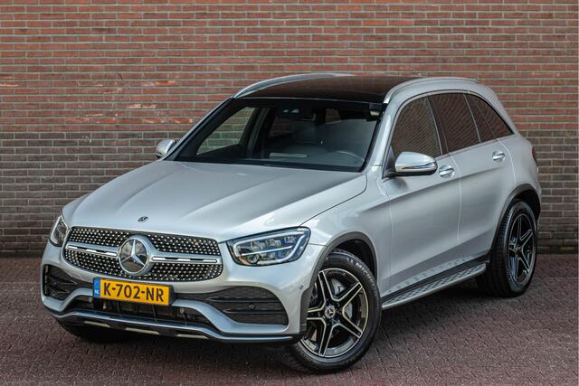 Mercedes-Benz GLC-KLASSE 300 4MATIC AMG Line, Panoramadak, Carplay, Stoelverwarming, Keyless, Trekhaak, Leder, Camera, Full LED.