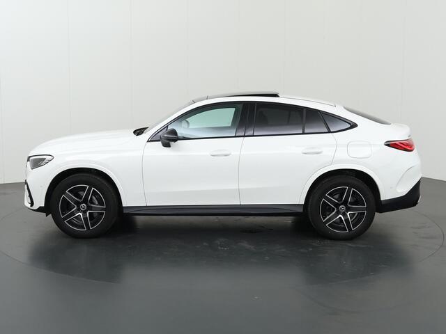 Mercedes-Benz GLC-KLASSE Coupé 300e 4MATIC AMG Line | Panoramadak | Night pakket | Trekhaak | Distronic |