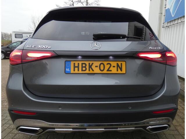 Mercedes-Benz GLC-KLASSE 300E 4MATIC BNS LINE,Pano,Led,360,ACC,Leer
