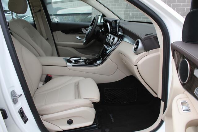 Mercedes-Benz GLC-KLASSE 250 4MATIC Premium Plus / Panoramadak / Leer
