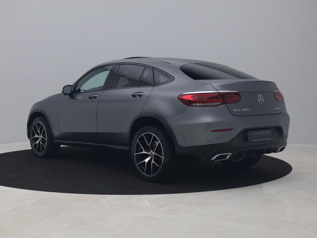 Mercedes-Benz GLC-KLASSE Coupé 300e 4MATIC Business Solution AMG | SCHUIFDAK | CAMERA | SFEERVERLICHTING | STOELVERW.