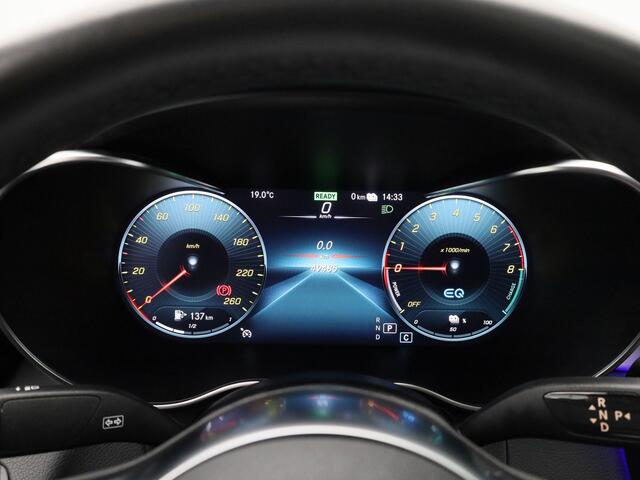 Mercedes-Benz GLC-KLASSE Coupé 300e 4MATIC Business Solution AMG | SCHUIFDAK | CAMERA | SFEERVERLICHTING | STOELVERW.