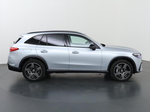 Mercedes-Benz GLC-KLASSE 300e 4MATIC AMG Line | Premium pakket | Panoramadak | Rij-assistentie pakket | Digital Light | Parkeer pakket | 20-Inch |