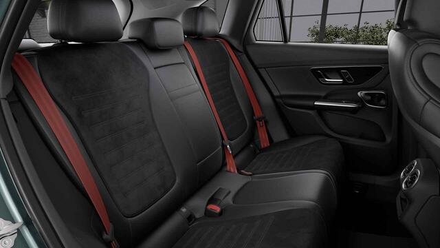 Mercedes-Benz GLC-KLASSE 300e 4MATIC AMG Line | Panoramadak | Trekhaak | Burmester | Keyless | Winter pakket | Night pakket |